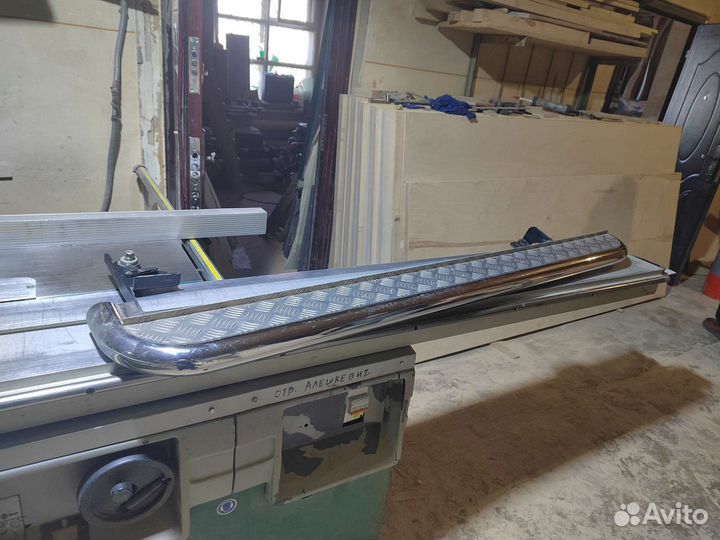 Пороги из нержавейки на Mitsubishi ASX с болтами