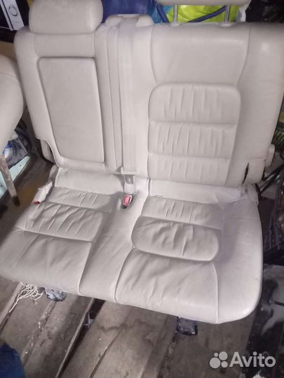 Сиденья задний ряд lexusLX470