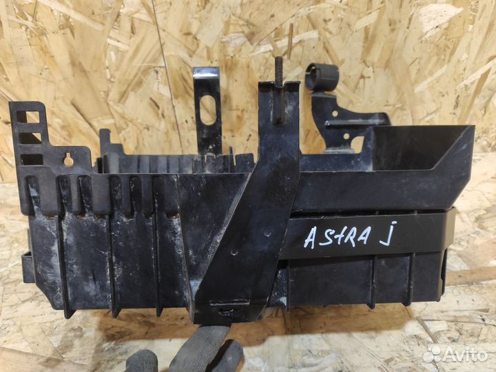 Площадка акб Opel Astra J
