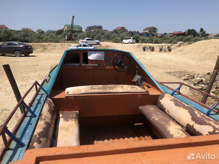 Моторная лодка