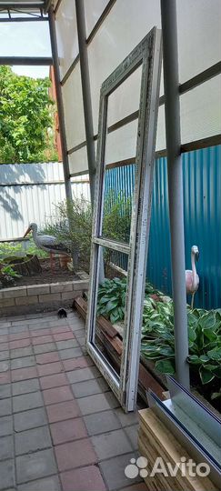 Пластиковая дверь б/у