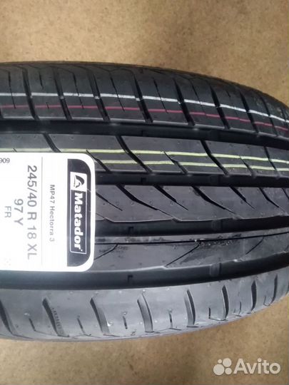 Yokohama Bluearth ES32 215/50 R17