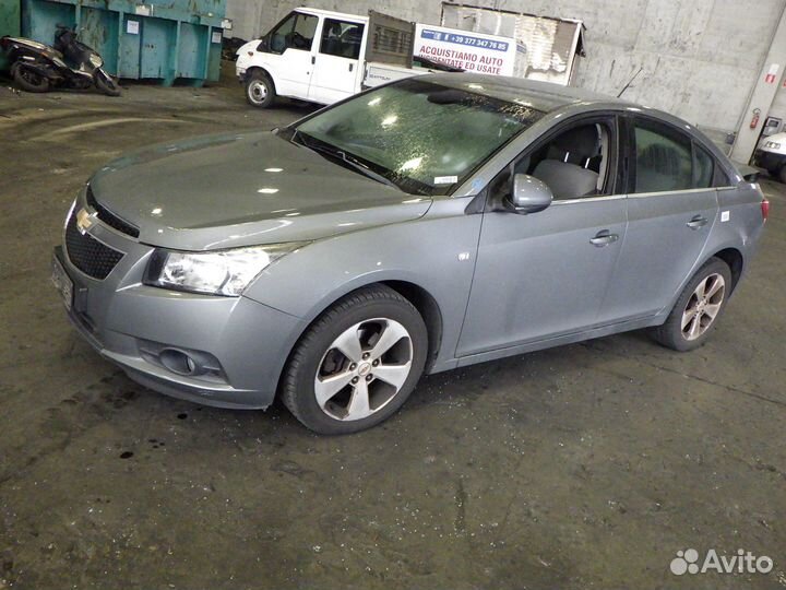 Ступица передняя левая chevrolet cruze J300 2010