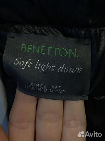 Куртка на пуху 38 р женская Benetton