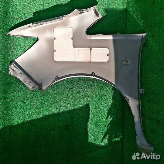 Крыло F31001vaaa переднее правое Nissan Serena