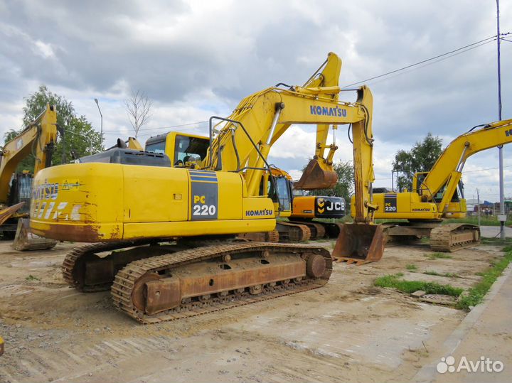 Гусеничный экскаватор Komatsu PC220LC-8M0, 2018