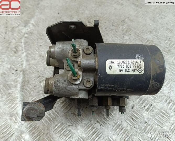 Блок ABS для Renault Megane 1 7701052726