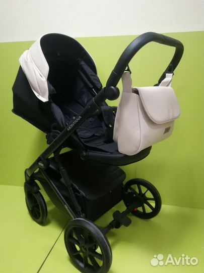 Коляска Riko Basic Montana