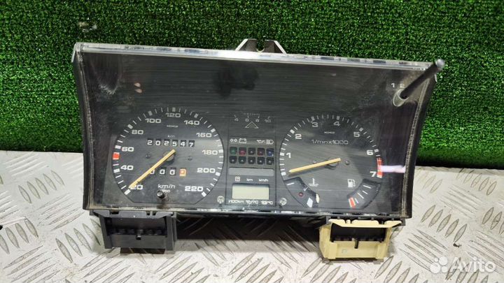 Щиток приборов (приборная панель) Volkswagen Golf