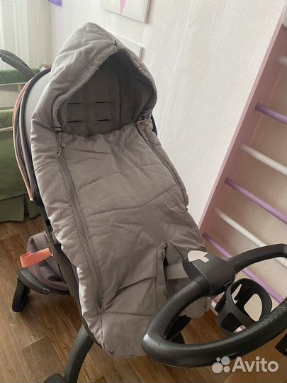 Коляска stokke