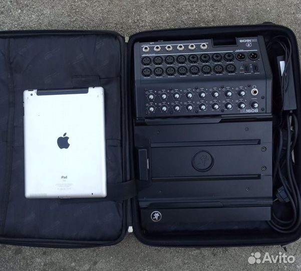 Микшерный пульт Mackie DL -1608