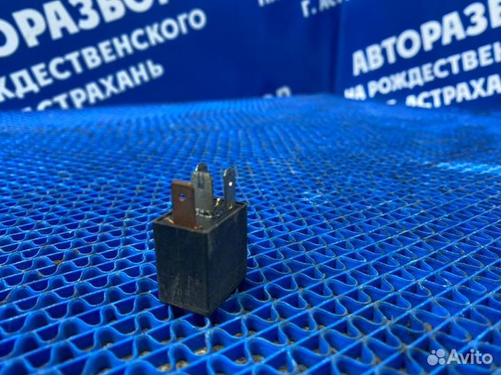 Реле Daewoo Nexia седан 2006