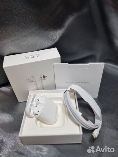 Наушники Apple AirPods 2 exclusive