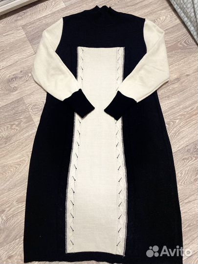 Платье вязаное, шерстяное, размер 50-52