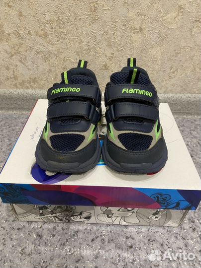 Кроссовки 23 размер