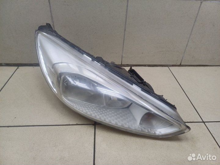 Фара передняя правая Ford Focus 3 универсал 1.6