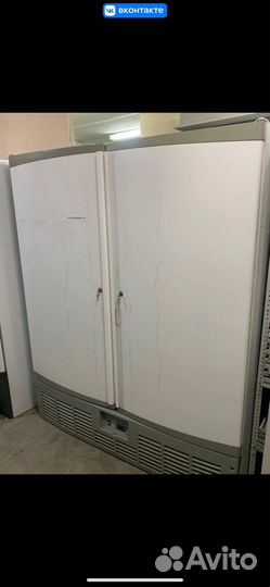 Холодильный шкаф