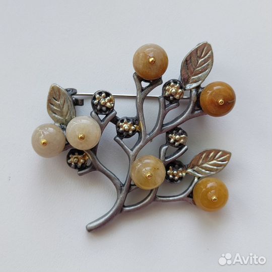 Брошь, кулон, клипсы, серьги