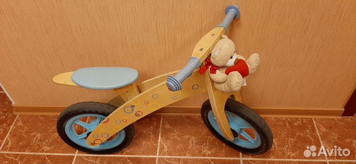 Беговел детский деревянный