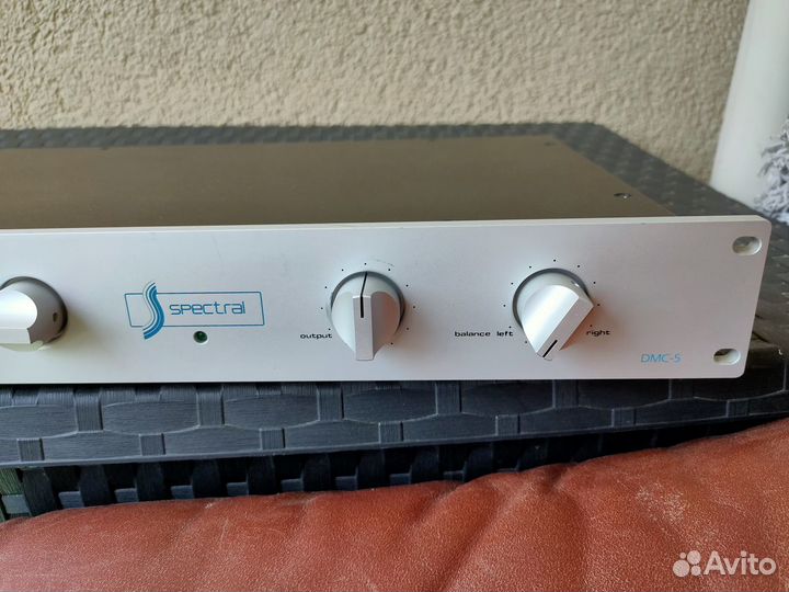 Spectral DMC 5 + Phono - предварительный