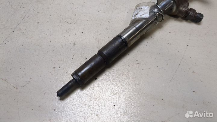 Форсунка топливная Skoda Rapid, 2015