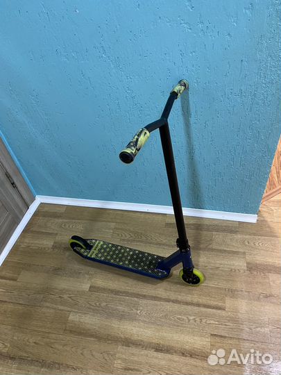 Трюковой самокат tech team