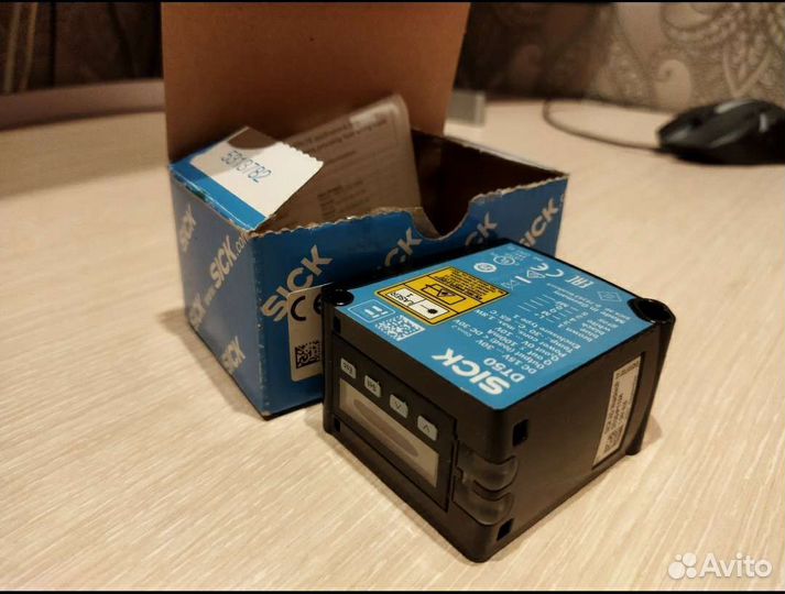 Датчик растояния Sick DT50-P1142