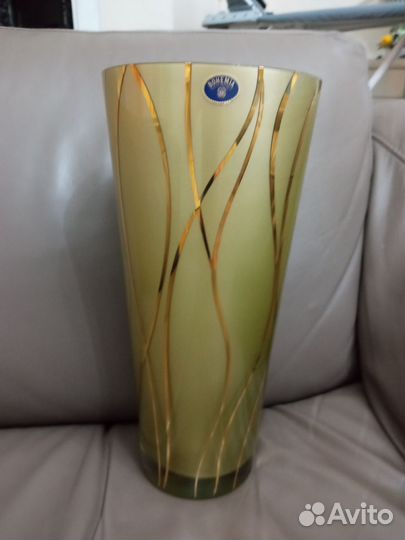 Ваза для цветов Bohemia Золотой бигль