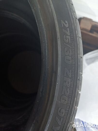 Kumho Ecsta PS71 245/35 R20 и 275/30 R20 97Y