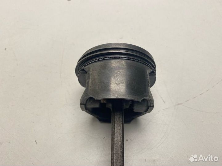 Поршень с шатуном Nissan Micra K12E CR12DE 2005