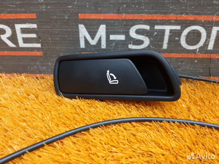 Ручка регулировки спинки сидения задняя левая Audi