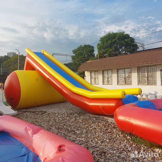 Надувная горка