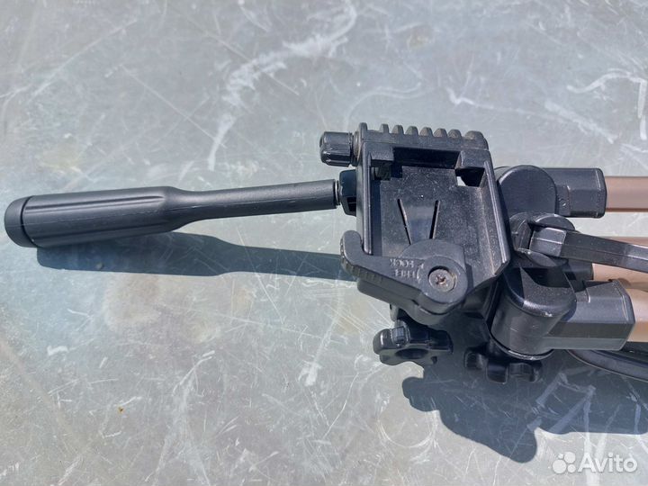 Штатив - тренога для фотоаппарата Vivitar-1200