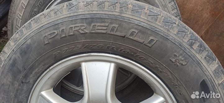 Dunlop Grandtrek PT2 215/70 R16