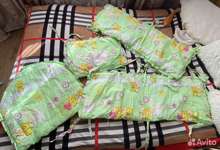 Бортики в детскую кроватку