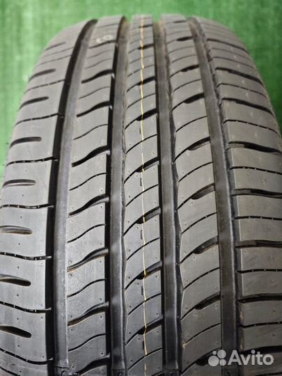 Roadstone N'Fera RU5 255/50 R19 107W