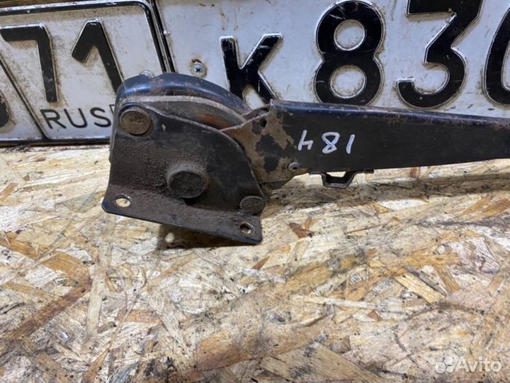 Рычаг стояночного тормоза Ваз 2107