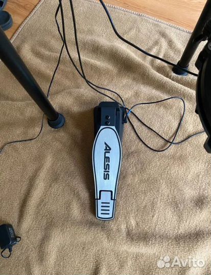 Alesis Nitro Mesh Kit Барабаны