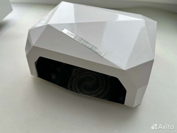 Ультрафиолетовая лампа