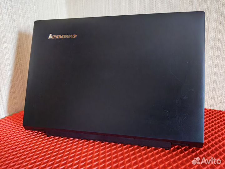 Ноутбук lenovo (4х-ядерный)