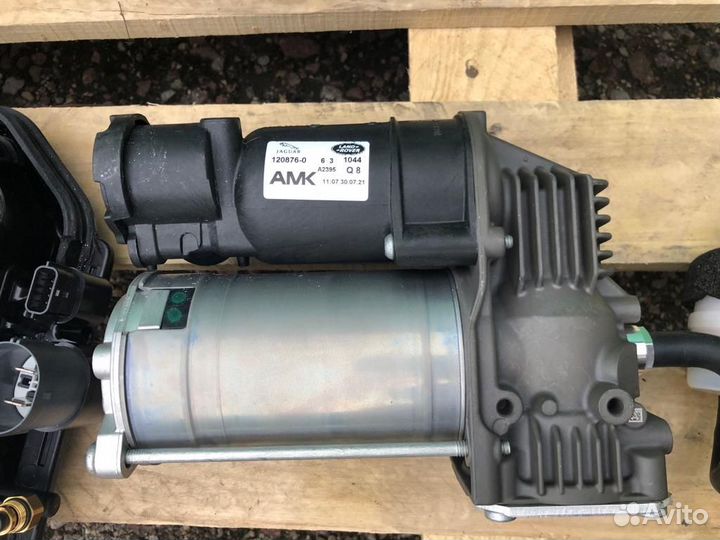 Компрессор пневмоподвески в сборе Land Rover