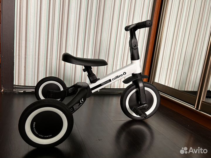 Продам беговел colibro tremix