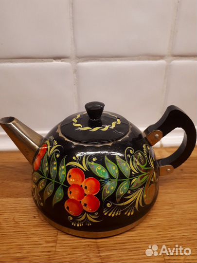 Набор:чайник, поднос, пасхальные яйца