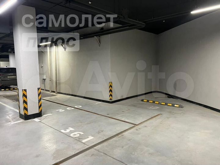 Машиноместо, 15 м²