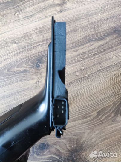 Audi c4 Правое боковое зеркало