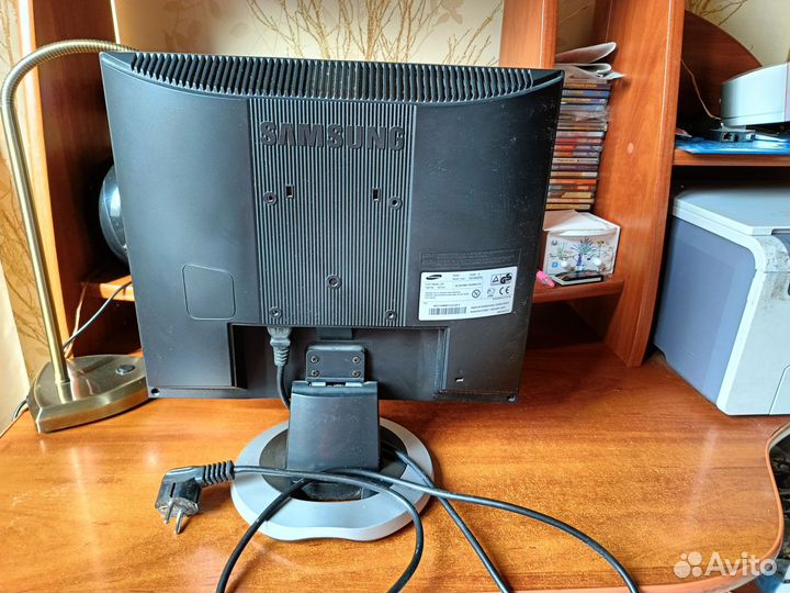 Монитор samsung syncmaster 710n