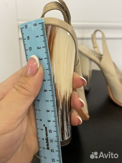 Босоножки 39