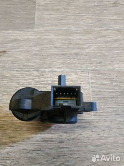 Моторчик заслонок отопителя Jaguar S-Type