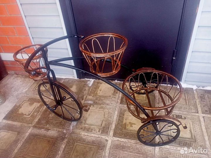 Подставка для цветов