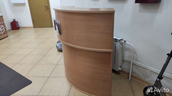 Стойка рецепшн бу